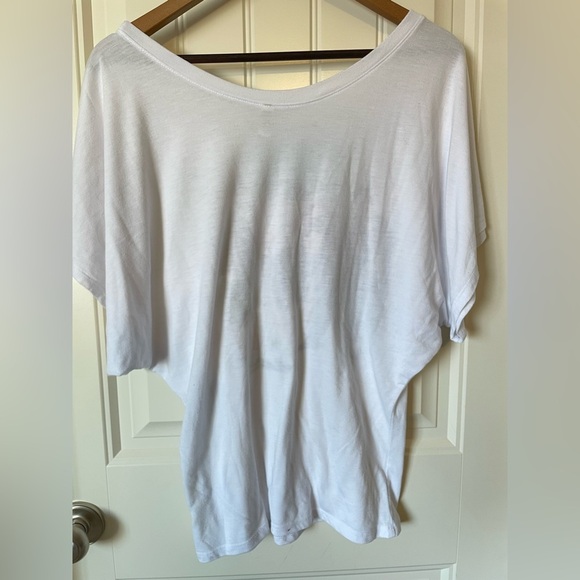 New Kids on the Block white graphic top size S - Picture 3 of 4